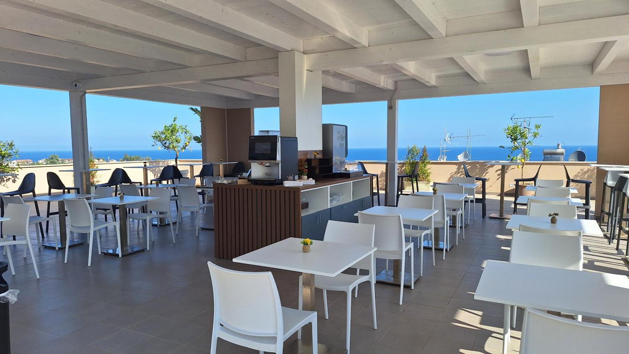 Middle Town Palace Tropea Luaran gambar