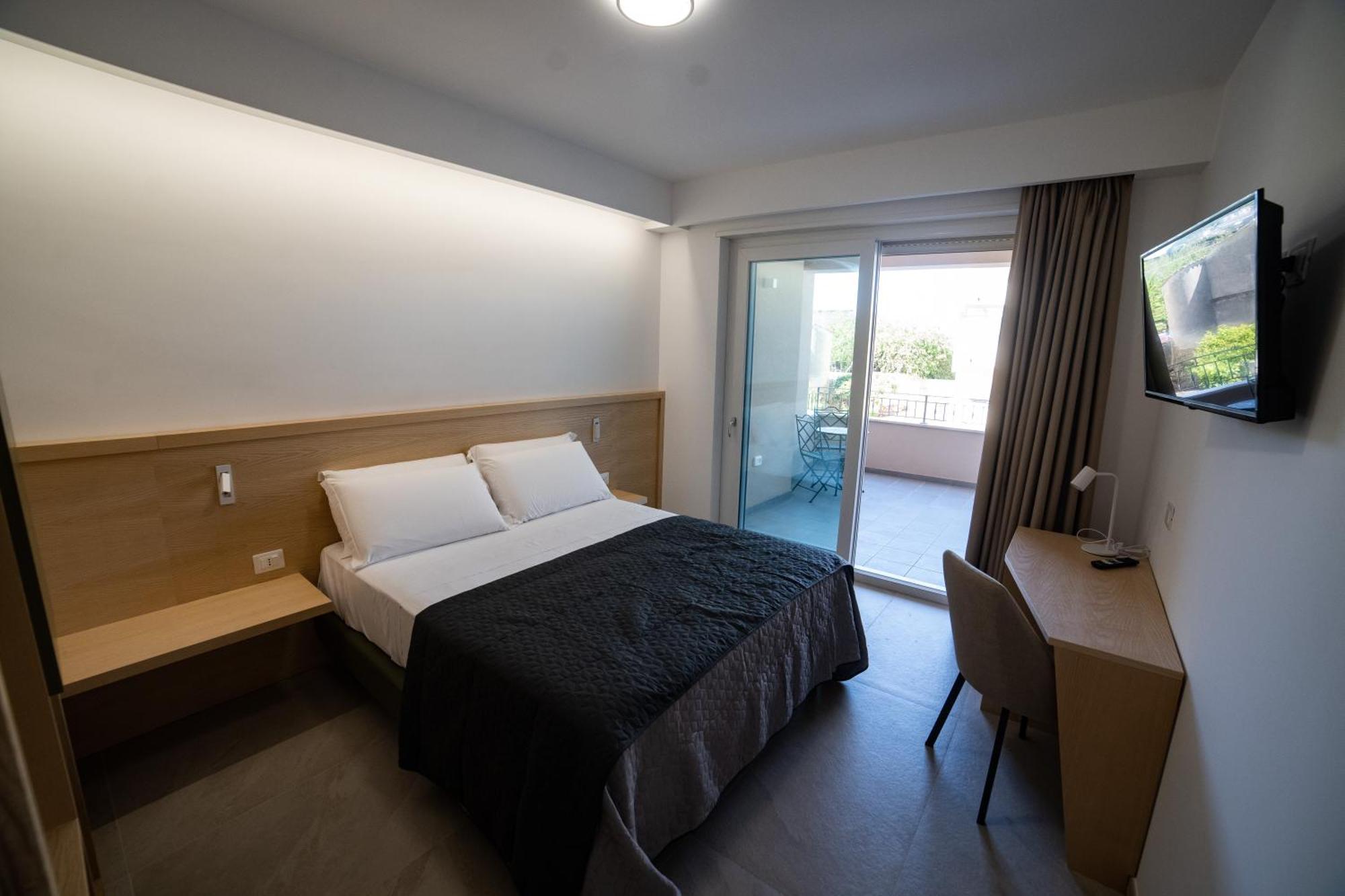 Middle Town Palace Tropea Luaran gambar