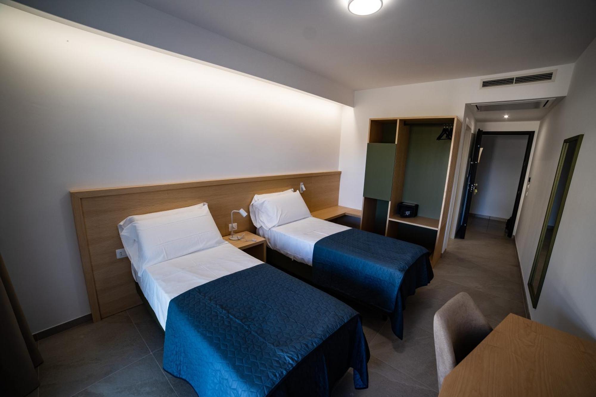 Middle Town Palace Tropea Luaran gambar
