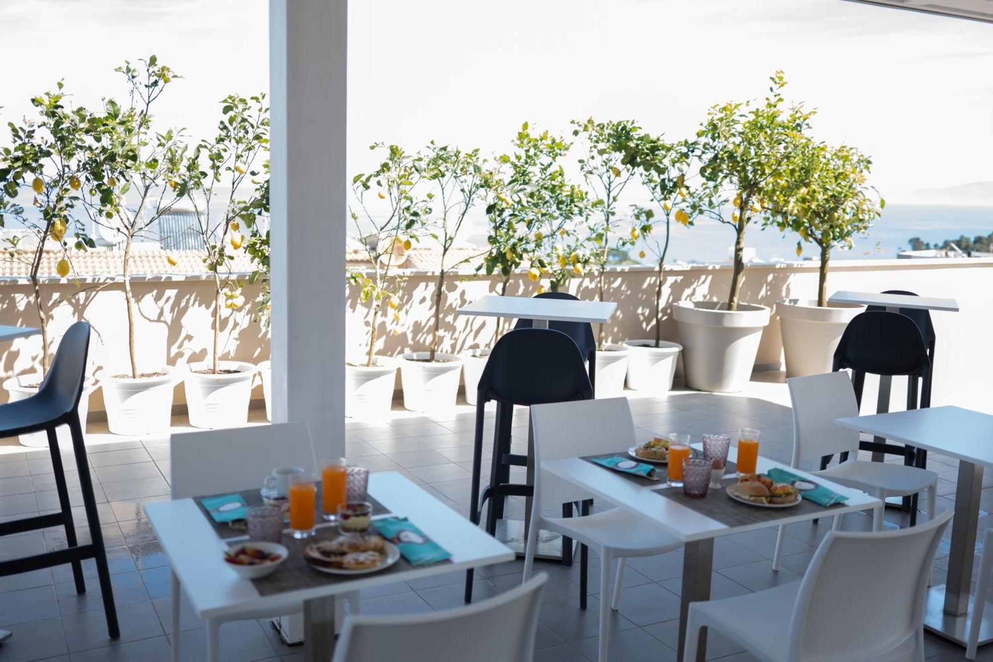 Middle Town Palace Tropea Luaran gambar