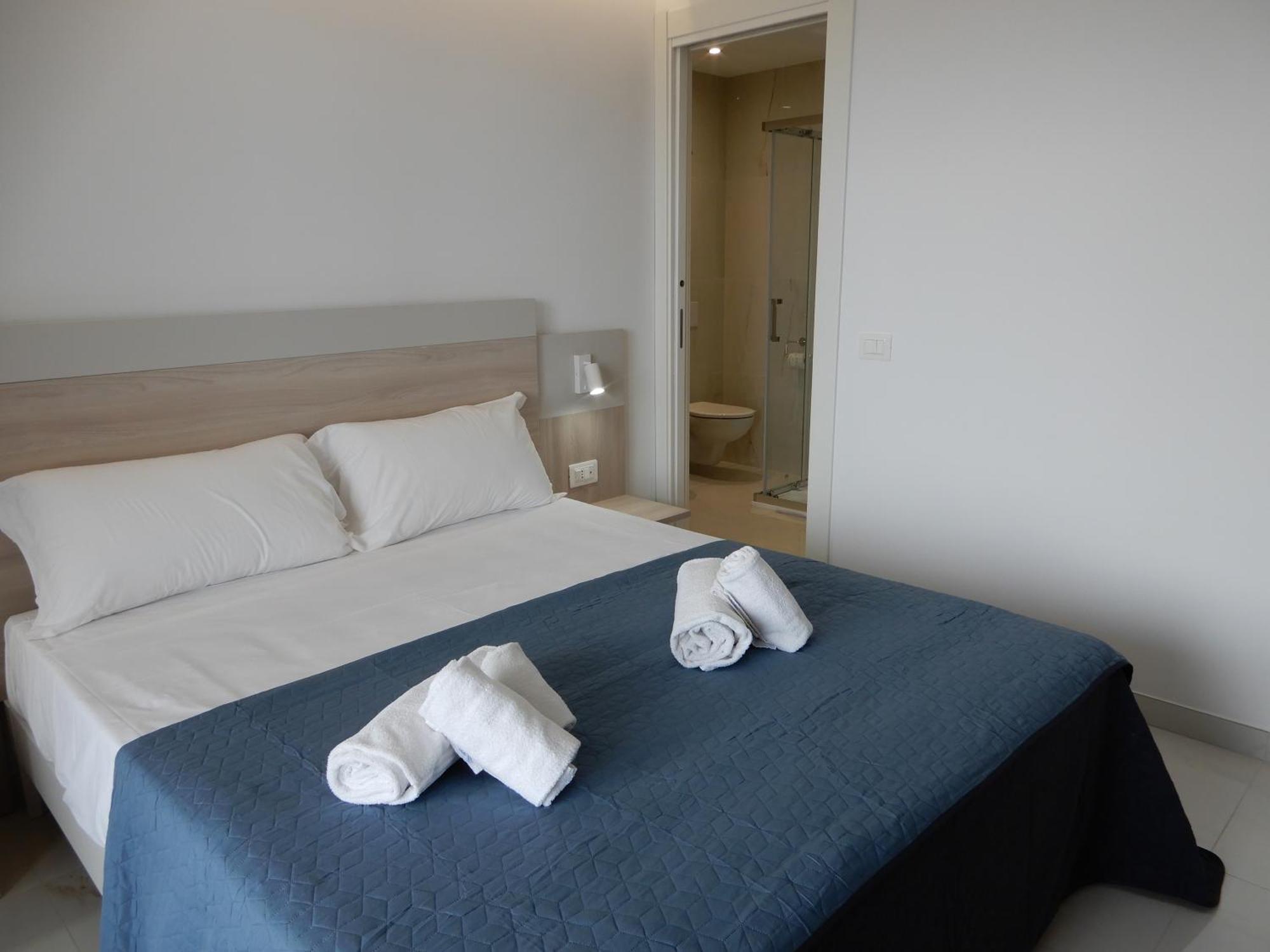 Middle Town Palace Tropea Luaran gambar
