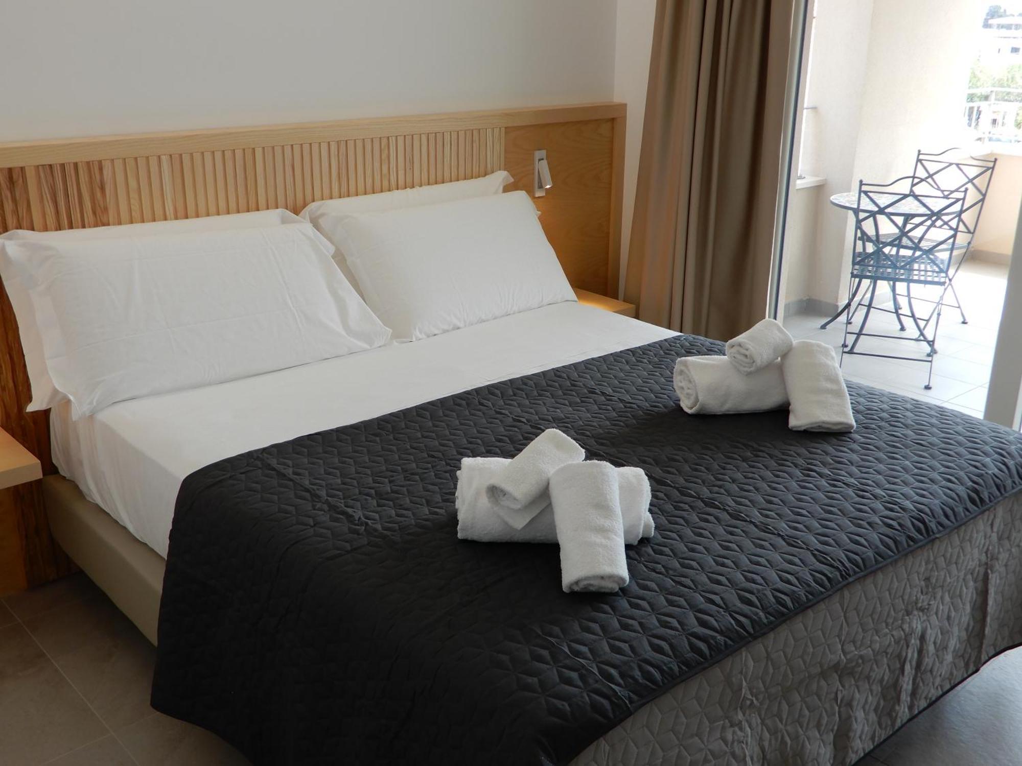 Middle Town Palace Tropea Luaran gambar