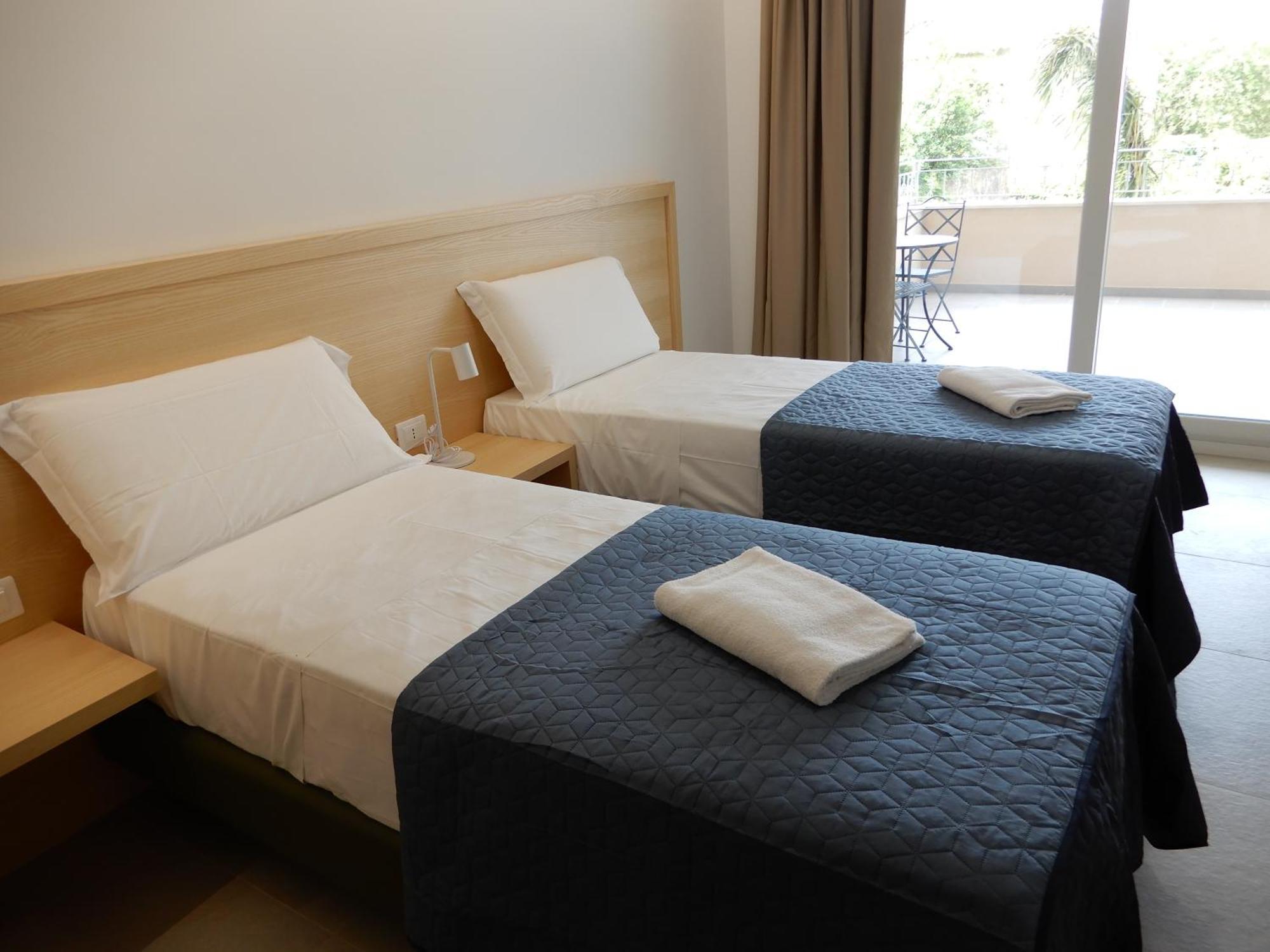 Middle Town Palace Tropea Luaran gambar