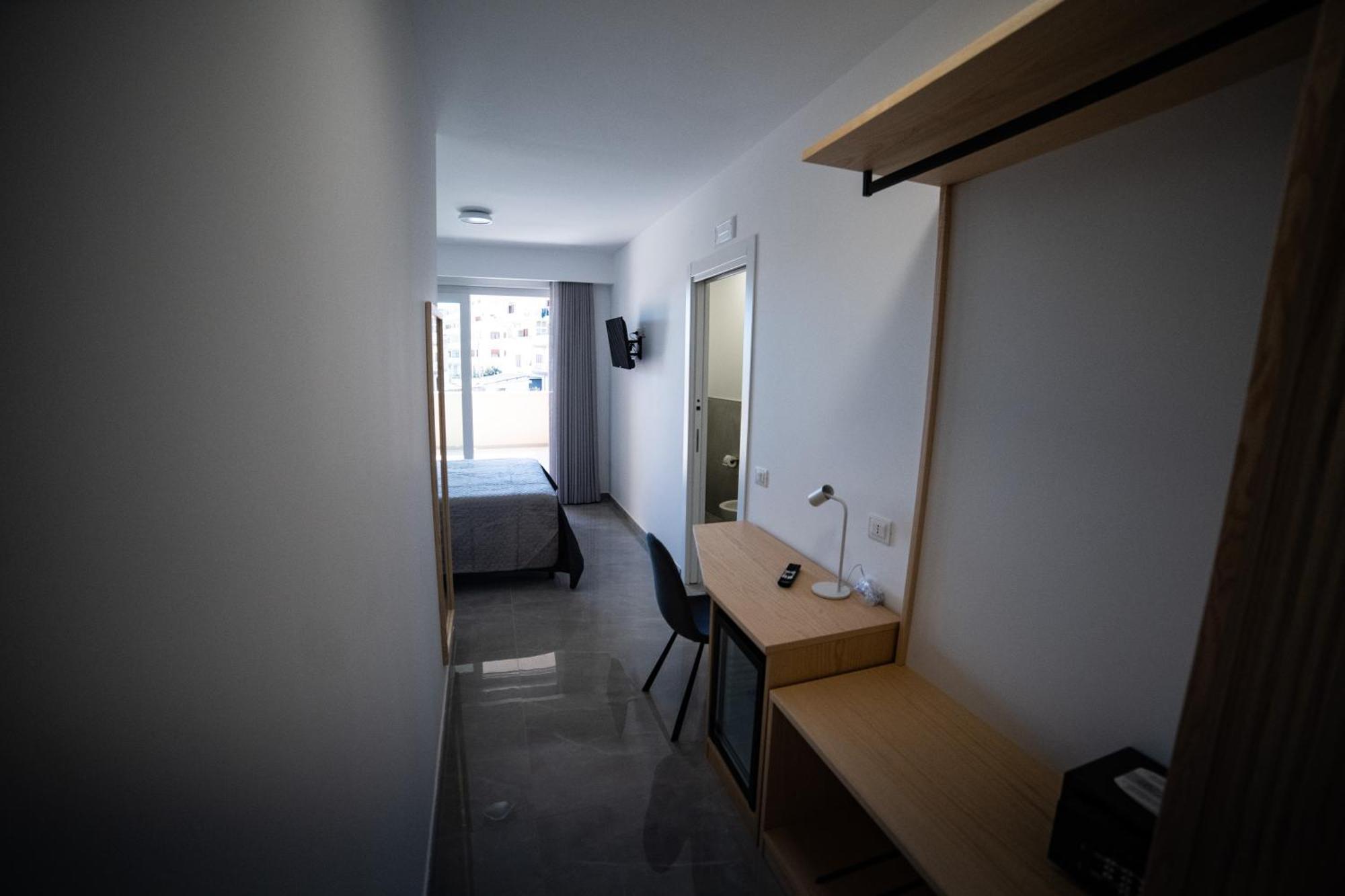Middle Town Palace Tropea Luaran gambar